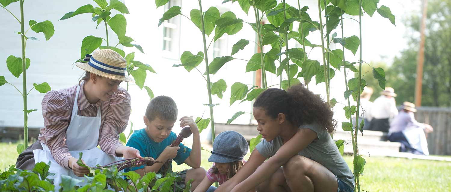 Programs & Experiences Historic Dunvegan Provincial Park